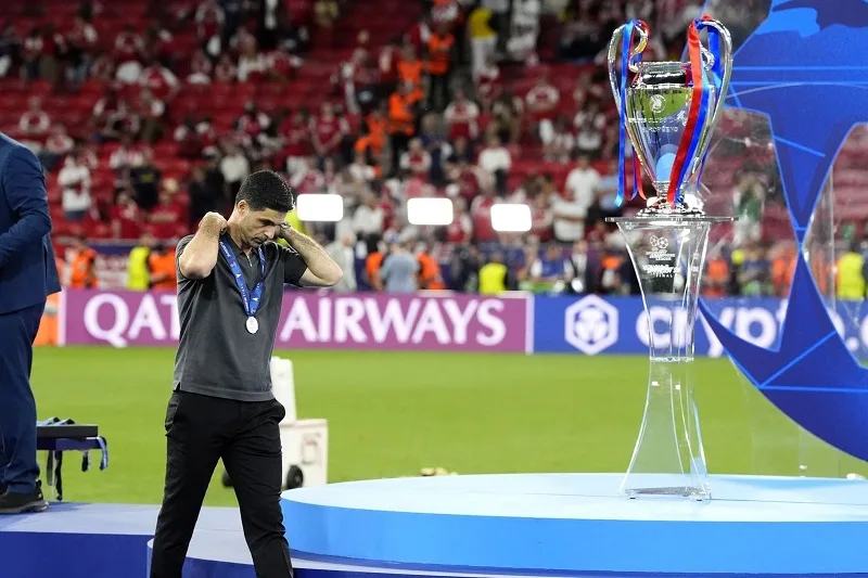 doi vo dich c1 duoc bao nhieu tien tiet lo con so khung tu uefa