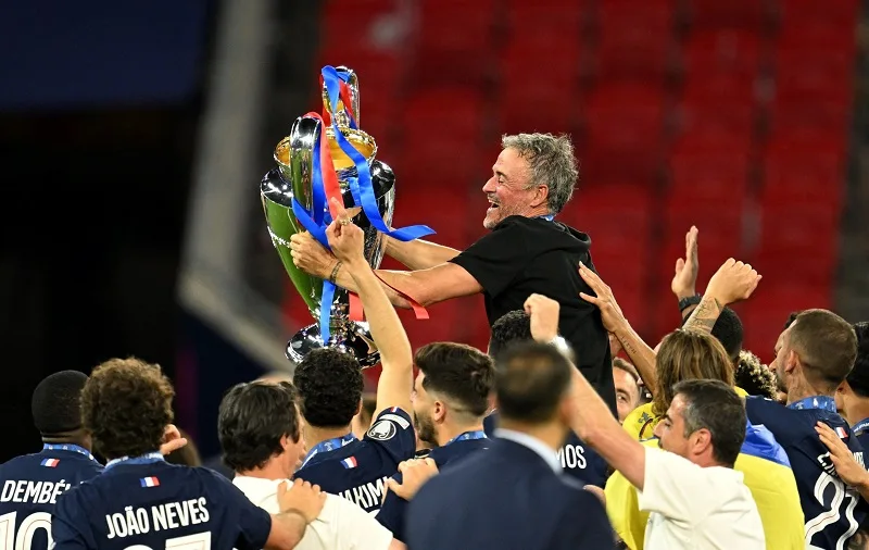 doi vo dich c1 duoc bao nhieu tien tiet lo con so khung tu uefa