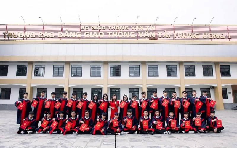 top truong cao dang tot nhat ha noi 2026 xet tuyen hoc ba cam ket viec lam